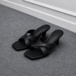 classic black 2” heel